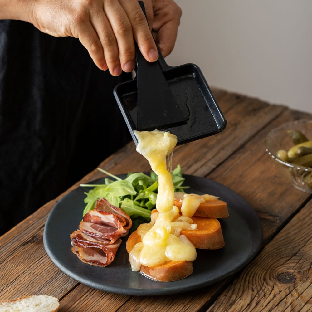 Ratgeber_Raclette_Pfaennchen_1000x1000 Stimmungsfoto Käsepfännchen Raclette
