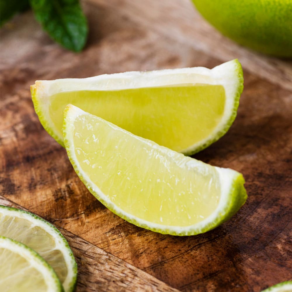 Limetten Stimmung TeVi Brasilianische Limonade zu Hause einfach selbst machen - Trendgetränk Rezeptkarte als PDF von expert TeVi * Bild mit KI bearbeitet (Magnific, Adobe)