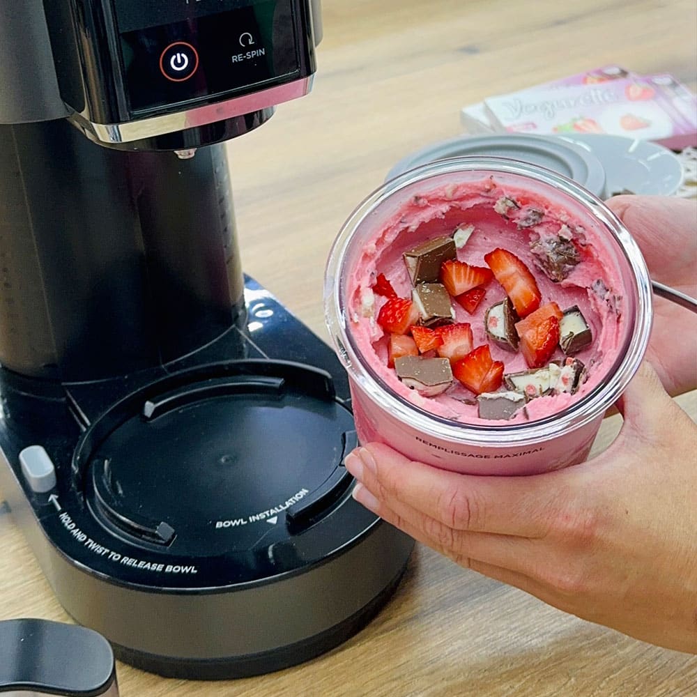 Ergebnis unseres selbstgemachten Yogurette-Eis aus der Ninja-Creami - TeVi Rezept