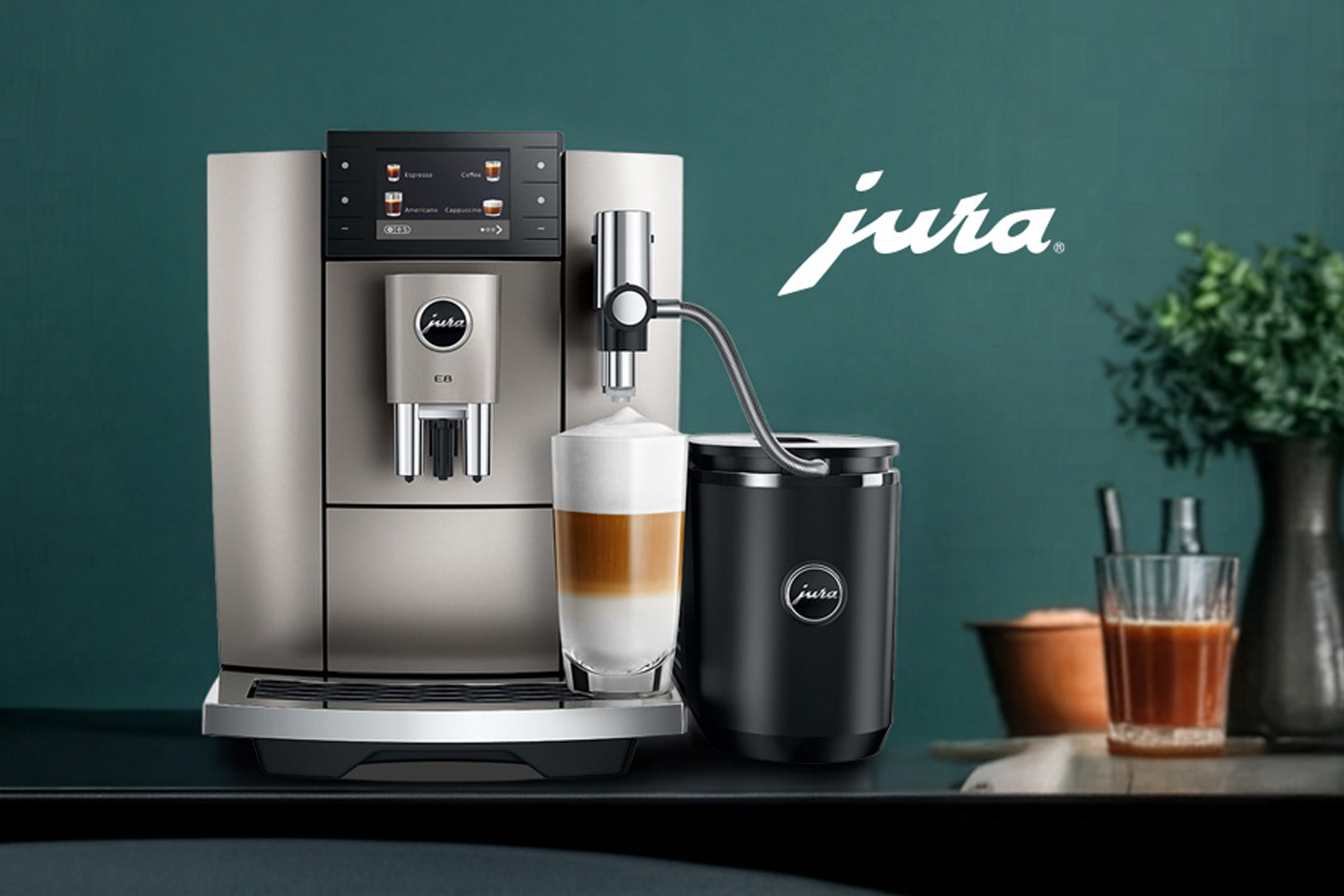 Die neue Jura E8 Midnight Silver 2025 im Experten Test bei TeVi * Bild mit KI bearbeitet (Magnific, Adobe)