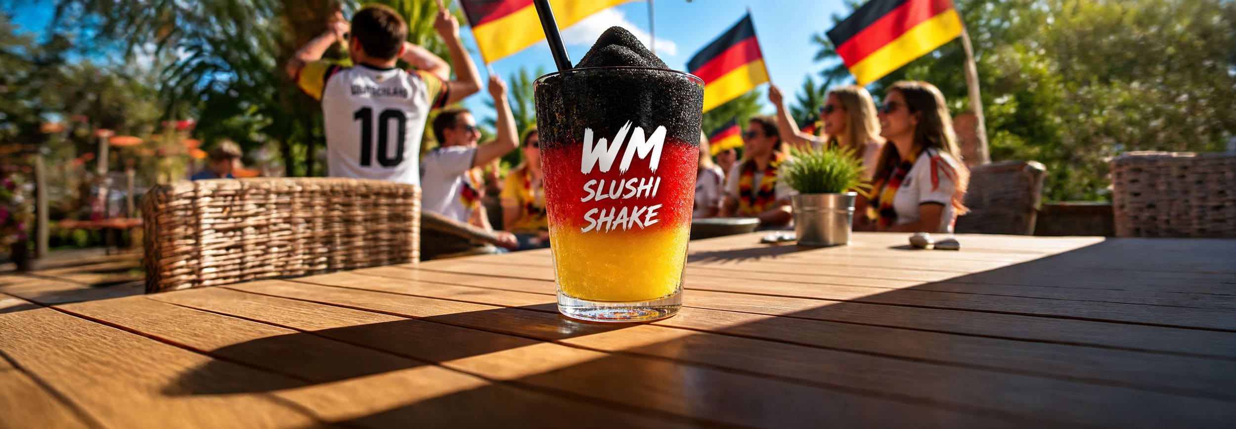 Deutschland-Slushi-WM-Ninja-Slushi-TeVi_2500x868 Deutschland Slushi aus der Ninja Slushi zur WM - Rezept von expert TeVi - * Mit KI bearbeitet (Magnific, Adobe)